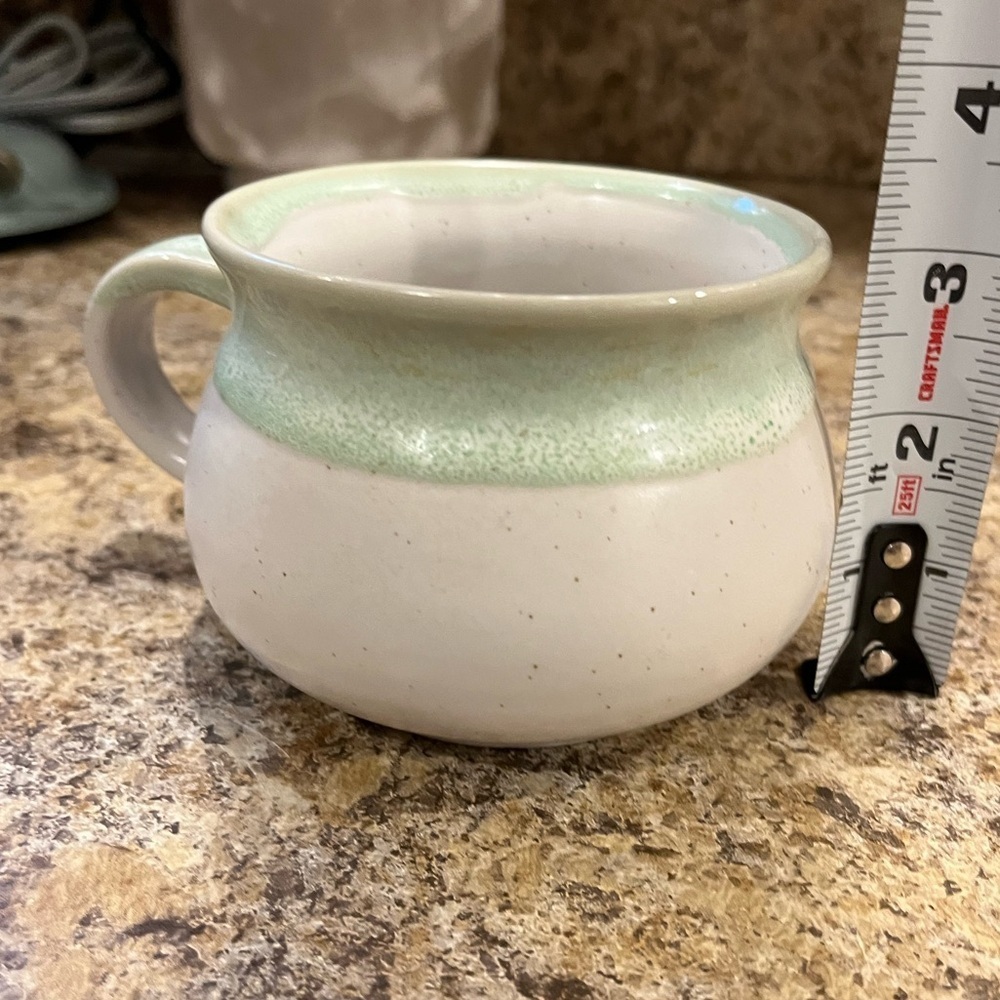 Sabina White and Light Green Mug Made in Korea 12 oz. - Picture 10 of 11